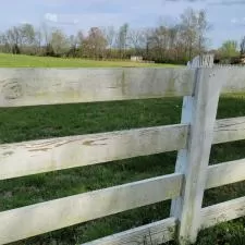 Fence Washing in Springfield, TN 0
